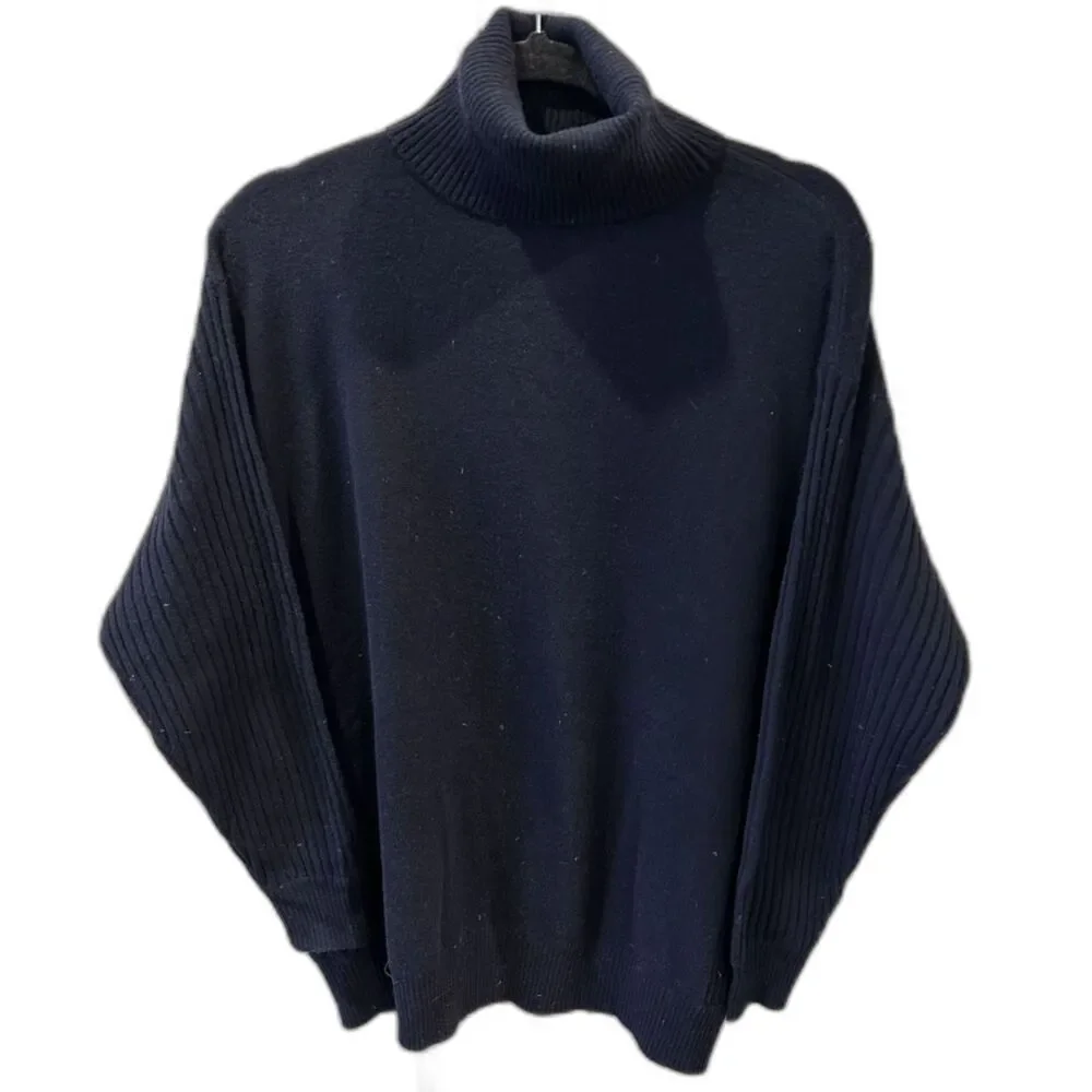 Vince Women's Navy Blue Wool & Cashmere Oversize Fit Turtleneck - Size Small